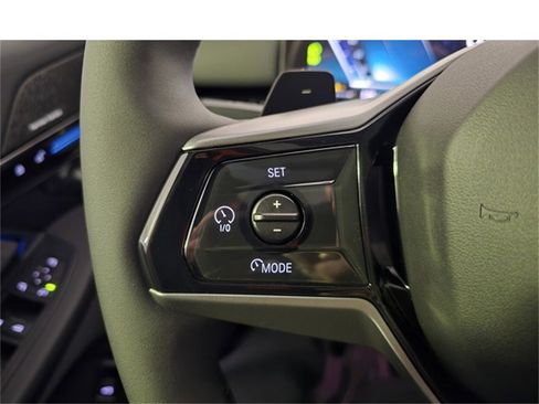 New 2025 BMW 530i xDrive w/ Premium Package image 17