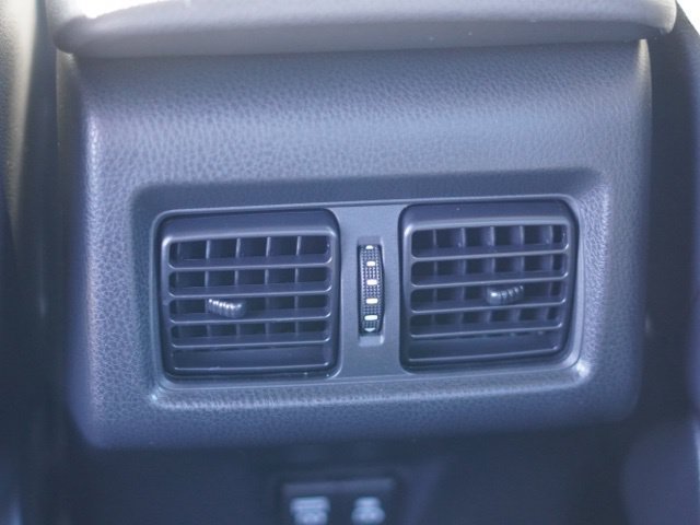 Used 2025 Toyota Camry SE FWD image 38