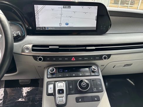 Used 2024 Hyundai Palisade SEL FWD image 18