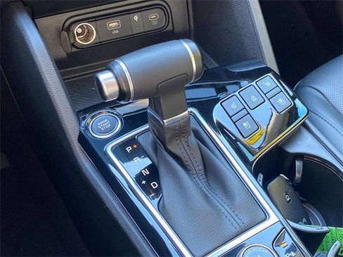 Used 2024 Kia Sportage SX image 29