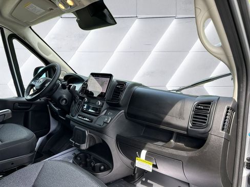 New 2024 RAM ProMaster 3500 w/ Premium Convenience Group image 16