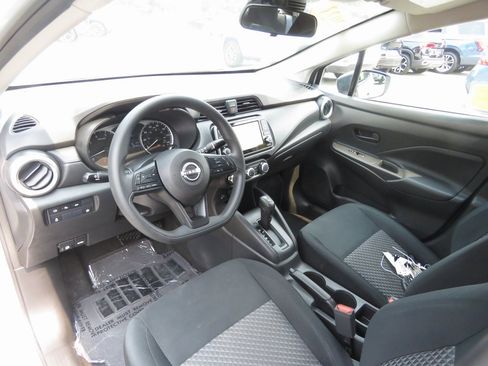 Used 2023 Nissan Versa S w/ S Plus Package image 12