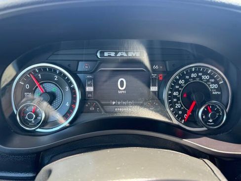 Used 2023 RAM 2500 Laramie AWD/4WD image 13