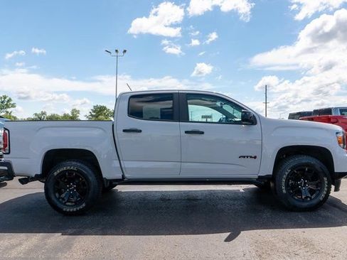 Used 2022 GMC Canyon AT4 AWD/4WD image 5
