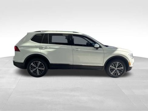 Used 2018 Volkswagen Tiguan SEL image 6