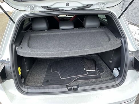 Used 2022 Volkswagen GTI Autobahn image 13