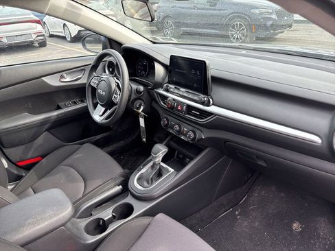 Certified 2023 Kia Forte LXS image 10