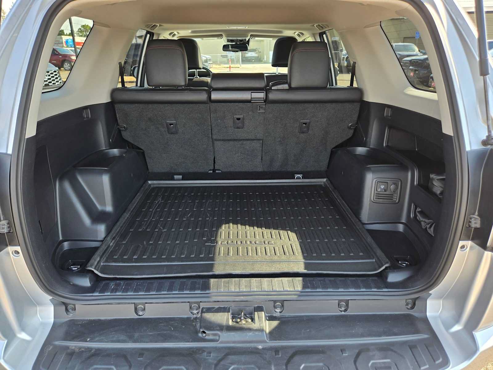 Certified 2023 Toyota 4Runner TRD Off-Road Premium w/ Moonroof Package AWD/4WD image 17