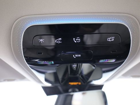 Used 2025 Mercedes-Benz E 450 4MATIC Sedan image 42