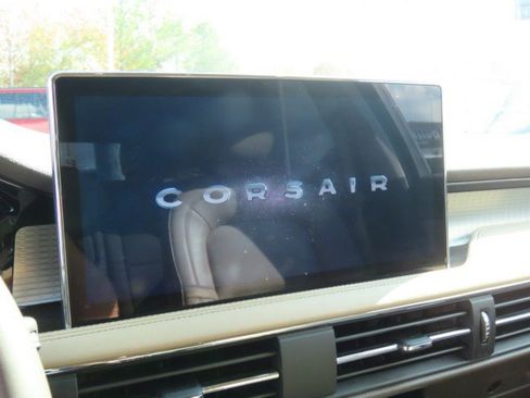 Certified 2024 Lincoln Corsair FWD image 25
