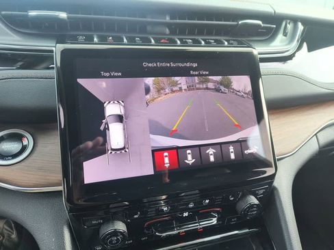 New 2025 Jeep Grand Cherokee L Summit w/ Obsidian Package image 17