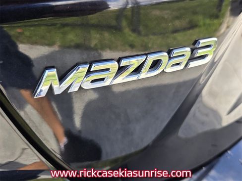 Used 2018 MAZDA MAZDA3 Sport image 16