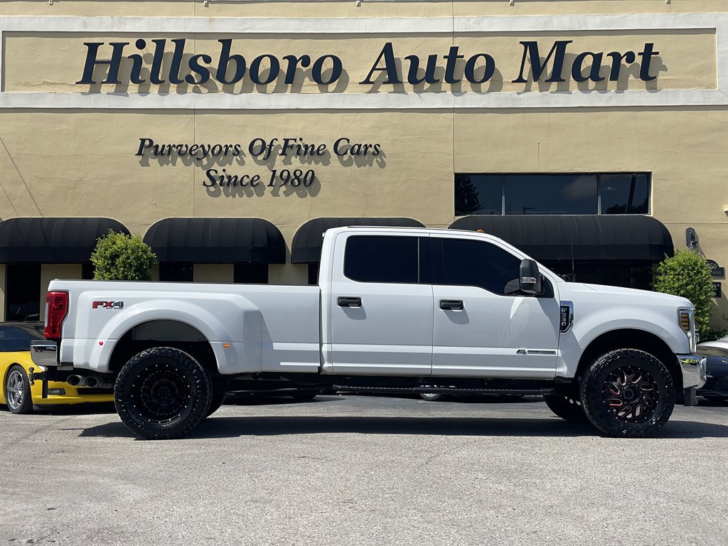 Used 2019 Ford F350 XLT AWD/4WD image 4