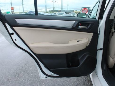 Used 2016 Subaru Legacy 2.5i Premium w/ Moonroof Package AWD/4WD image 29
