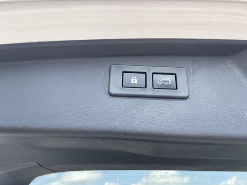 Certified 2024 Subaru Outback Onyx Edition AWD/4WD image 38