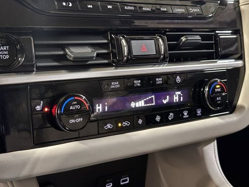 New 2025 Nissan Pathfinder SL image 28