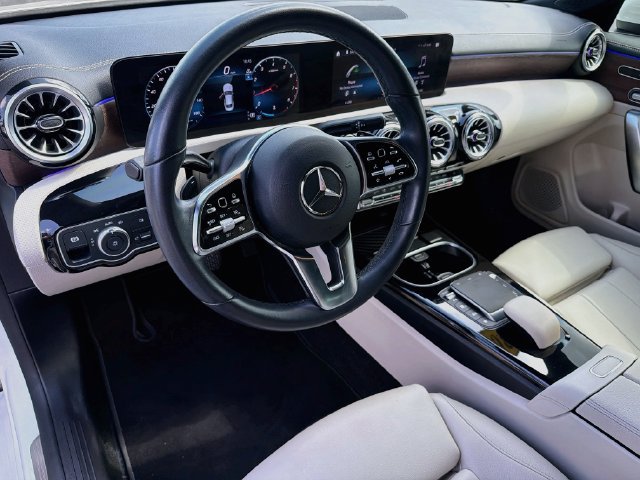 Used 2023 Mercedes-Benz CLA 250 image 9