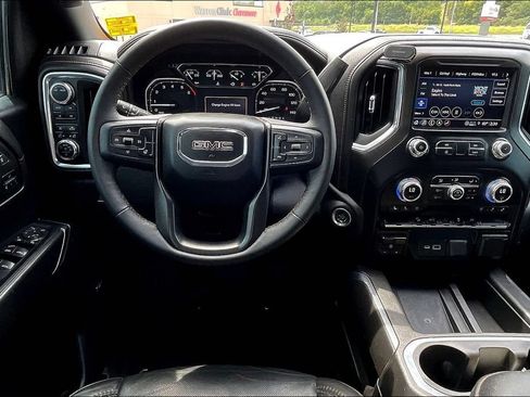 Used 2022 GMC Sierra 1500 AT4 w/ AT4 Preferred Package AWD/4WD image 6