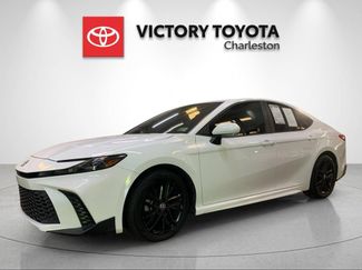 Used 2025 Toyota Camry SE w/ Convenience Package FWD video 1