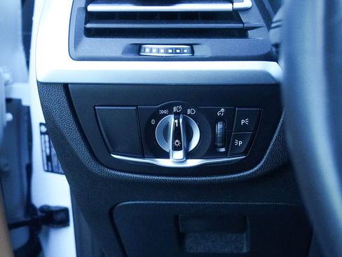 Certified 2024 BMW X3 xDrive30i w/ Convenience Package image 16