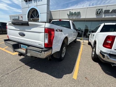Used 2017 Ford F250 XL w/ Power Equipment Group AWD/4WD image 7