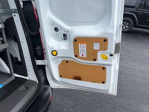 Used 2020 Ford Transit Connect XL image 17