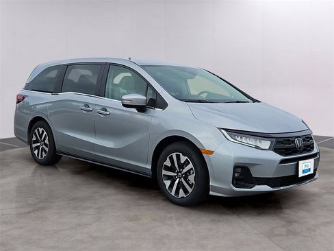 New 2026 Honda Odyssey EX-L image 2