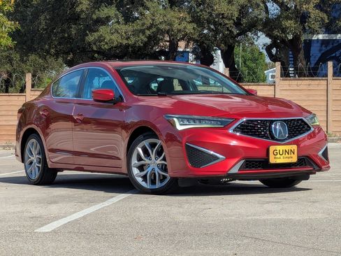 Used 2020 Acura ILX image 2