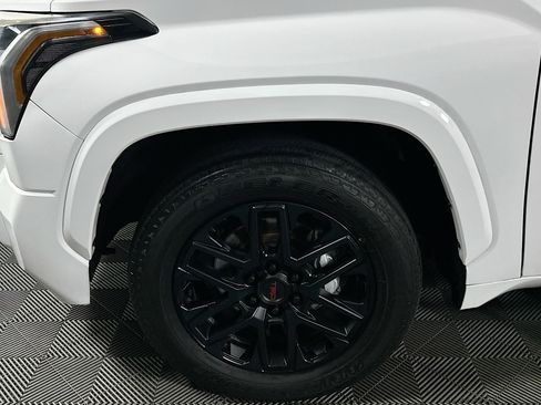Used 2022 Toyota Tundra SR5 image 11