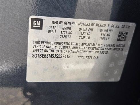 Used 2018 Chevrolet Cruze LT w/ Convenience Package FWD image 22