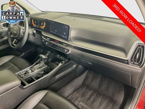 Certified 2024 Kia Sorento S w/ Panoramic Sunroof Package FWD image 32