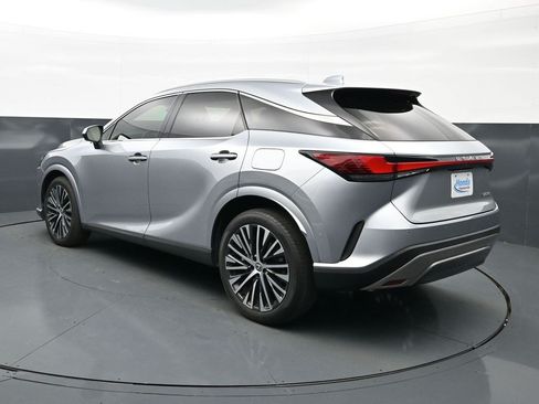 Used 2023 Lexus RX 350 Premium Plus w/ Cold Area Package FWD image 5