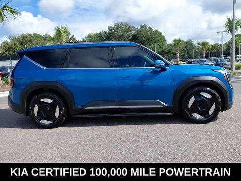 Certified 2024 Kia EV9 Wind AWD/4WD image 4