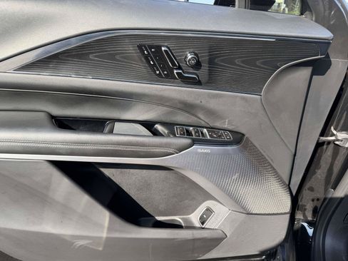 Used 2024 Cadillac Lyriq Luxury RWD image 15