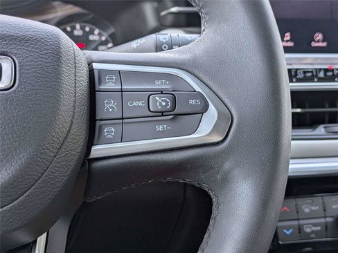 Certified 2025 Jeep Compass Limited AWD/4WD image 28