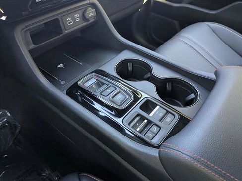 Used 2024 Honda Pilot TrailSport image 12