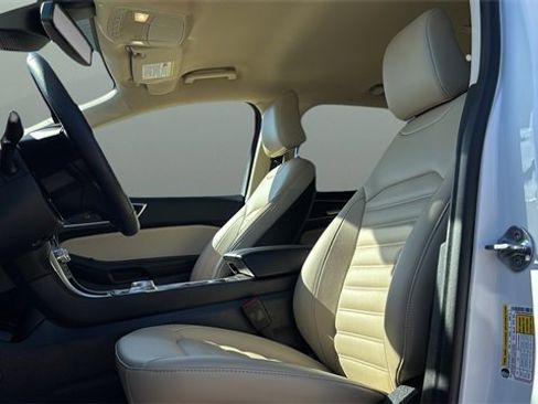Used 2023 Ford Edge SEL w/ Convenience Package image 10