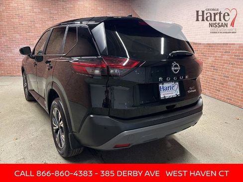 Certified 2023 Nissan Rogue SV image 4