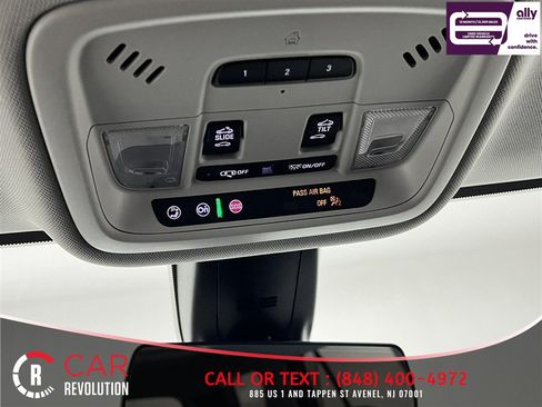 Used 2020 Chevrolet Traverse Premier w/ Redline Edition AWD/4WD image 36