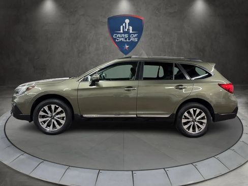 Used 2018 Subaru Outback 2.5i Touring AWD/4WD image 2