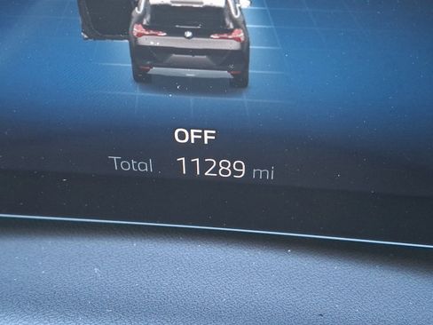 Used 2025 BMW X3 xDrive30i w/ Premium Package image 15