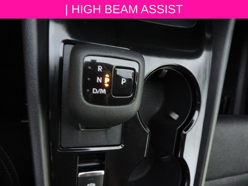 Certified 2025 Nissan Rogue SV FWD image 22