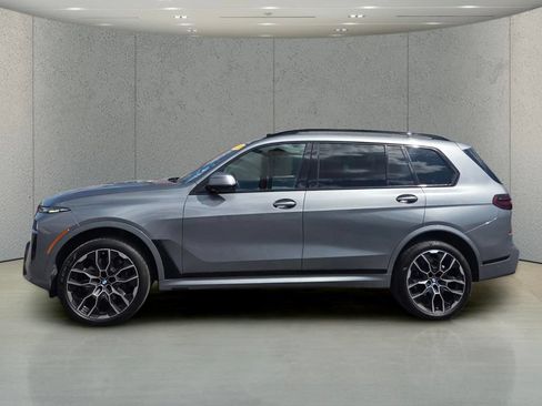 Used 2024 BMW X7 xDrive40i w/ M Sport Package AWD/4WD image 2