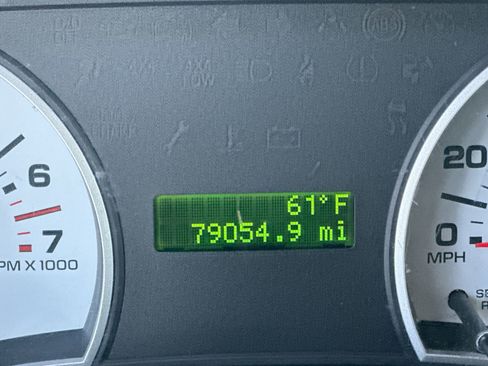 Used 2010 Ford Explorer Sport Trac XLT image 15