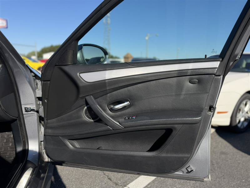 Used 2008 BMW M5 RWD image 35