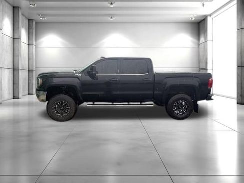 Used 2018 GMC Sierra 1500 SLT AWD/4WD image 4
