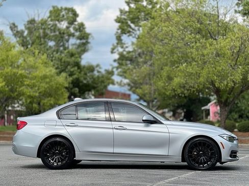 Used 2016 BMW 328i Sedan RWD image 4