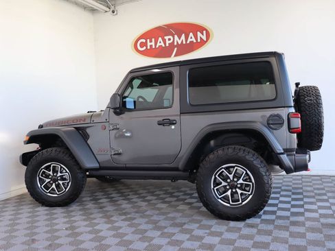Used 2026 Jeep Wrangler Rubicon AWD/4WD image 3