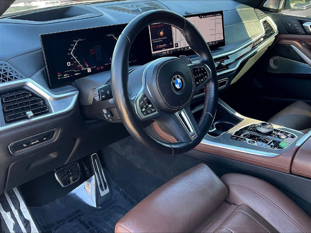 Used 2024 BMW X7 M60i w/ Executive Package AWD/4WD image 17