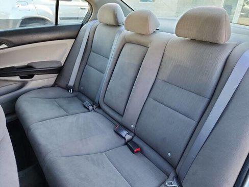 Used 2011 Honda Accord LX image 17